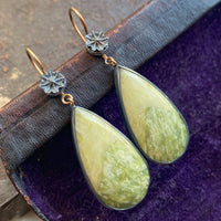 Serpentine Earrings with Poppy Pods